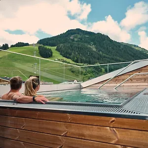 Szálloda Hasenauer 4 Sterne Superior, Saalbach-Hinterglemm